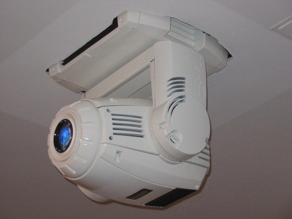 LEDBeam 150